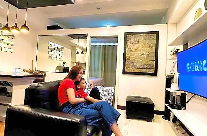 호텔 Luxury 1br Unit With Pool At Venice Luxury Residences, Mckinley Hill, Taguig 4*