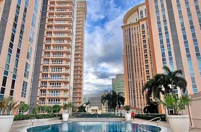 Luxury 1br Unit With Pool At Venice Luxury Residences, Mckinley Hill, Taguig 4* 마닐라